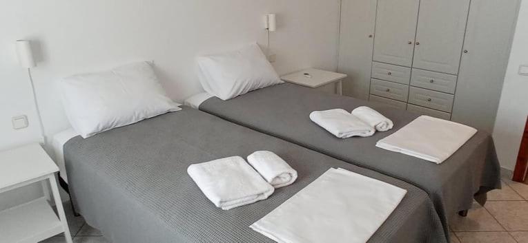 Teresa'S Sunrise Apartment Pánormos Екстериор снимка