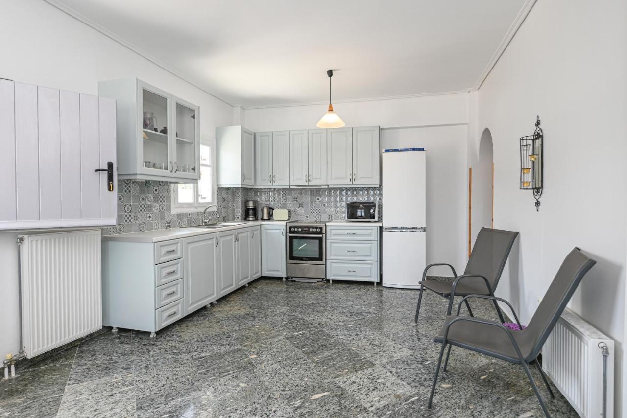 Teresa'S Sunrise Apartment Pánormos Екстериор снимка