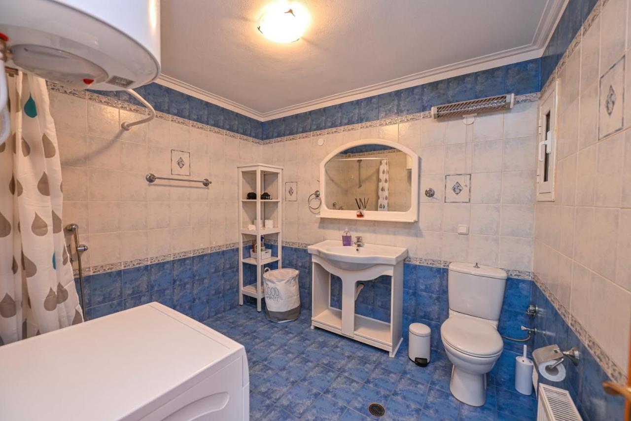 Teresa'S Sunrise Apartment Pánormos Екстериор снимка